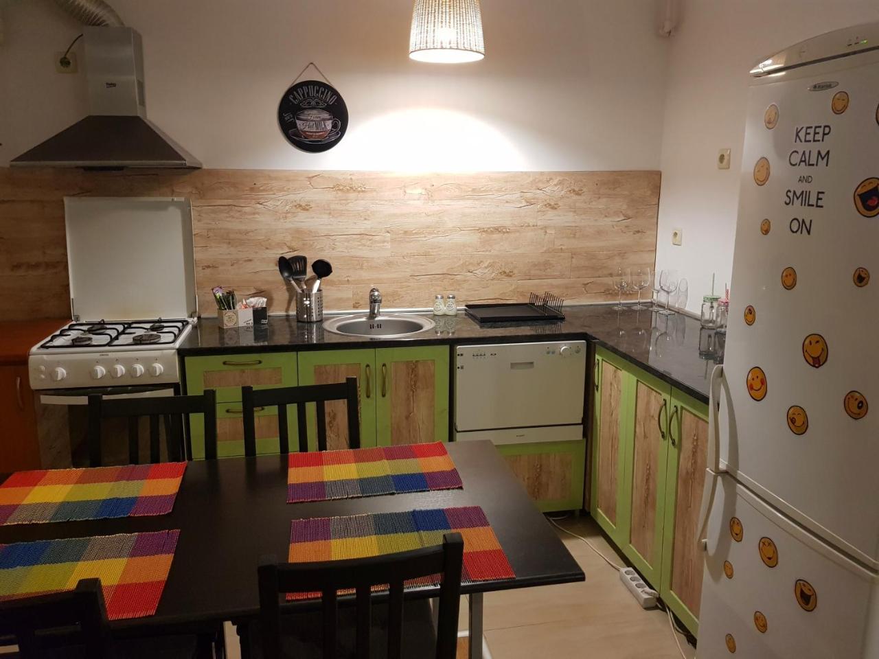 Modern Apartment With Pool In North Bucharest Cretuleasca Eksteriør billede