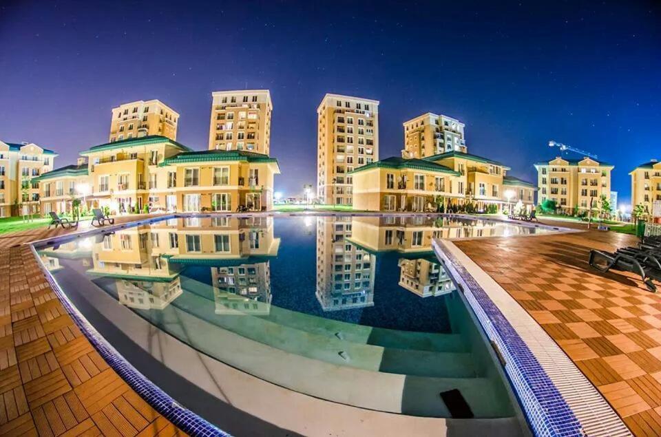 Modern Apartment With Pool In North Bucharest Cretuleasca Eksteriør billede